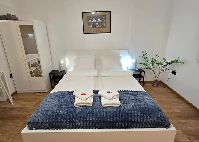 Margalit 15 - Cosy Apartment In Pannonia Street