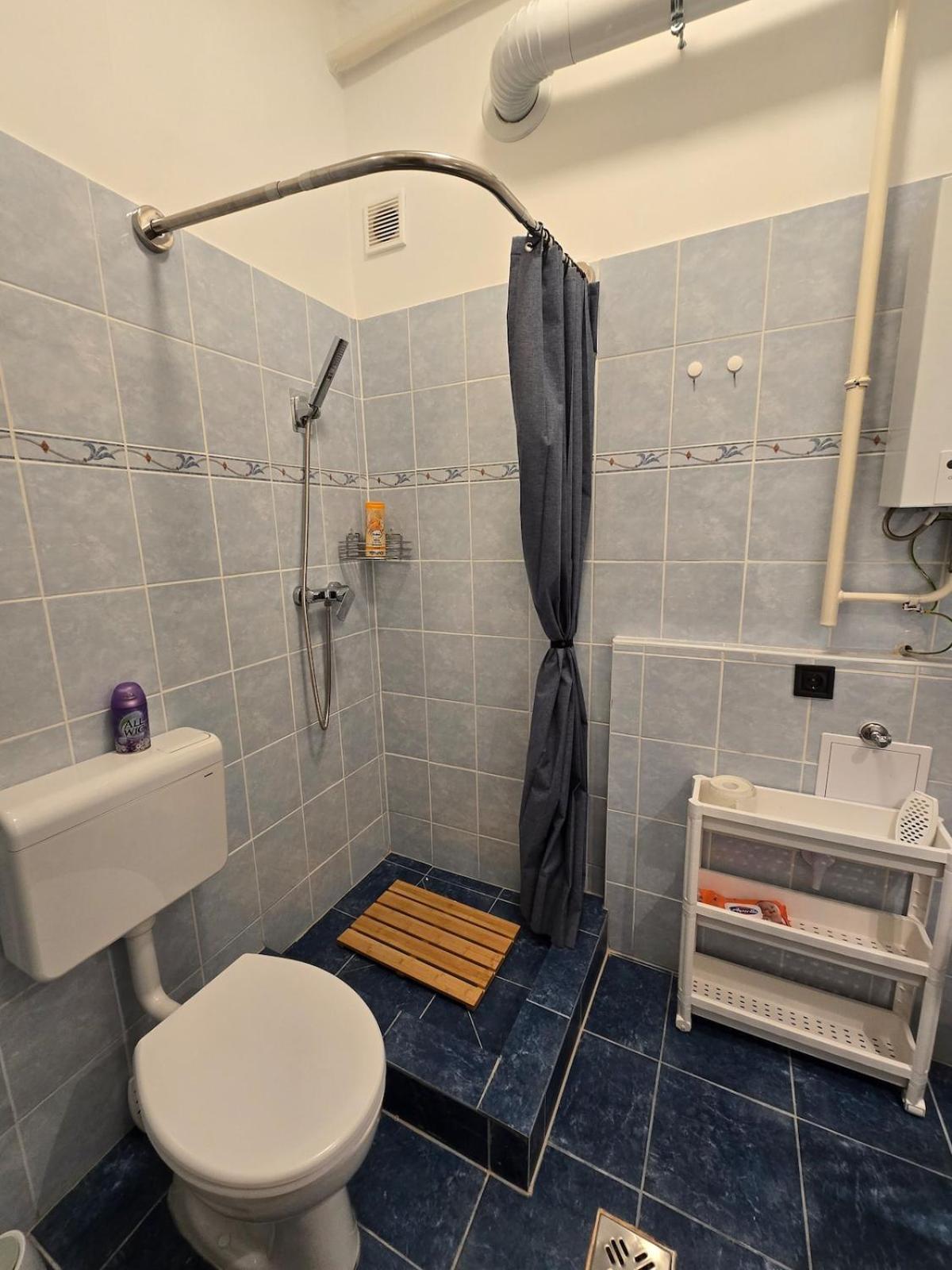 Apartment Margalit 15 - Cosy In Pannonia Street Budapest