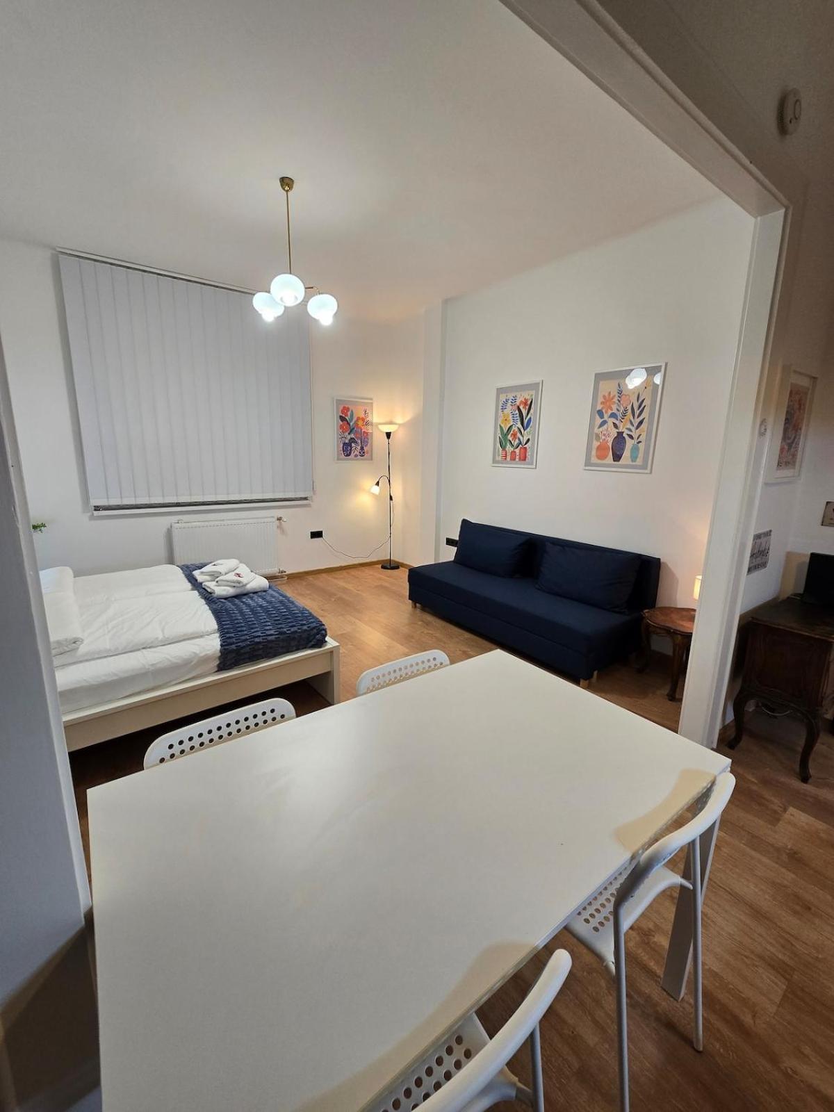 Apartment Margalit 15 - Cosy In Pannonia Street Budapest